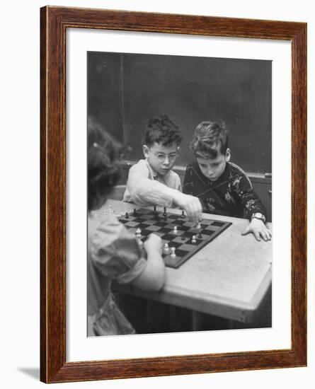 Children Considered Geniuses Playing Chess-Nina Leen-Framed Photographic Print