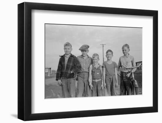 Children of Mineral King Cooperative Farm Visalia, California, 1940-Lee Russell-Framed Photographic Print