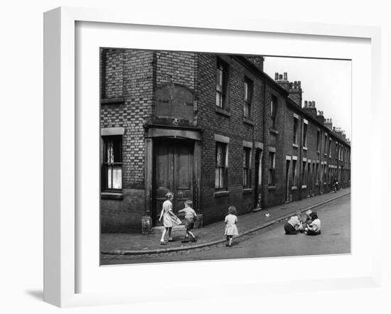 Children playing in Staffordshire 1953-Staff-Framed Photographic Print