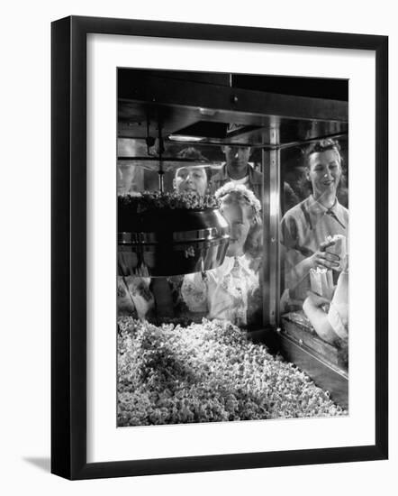 Children Watching a Popcorn Working-J^ R^ Eyerman-Framed Photographic Print