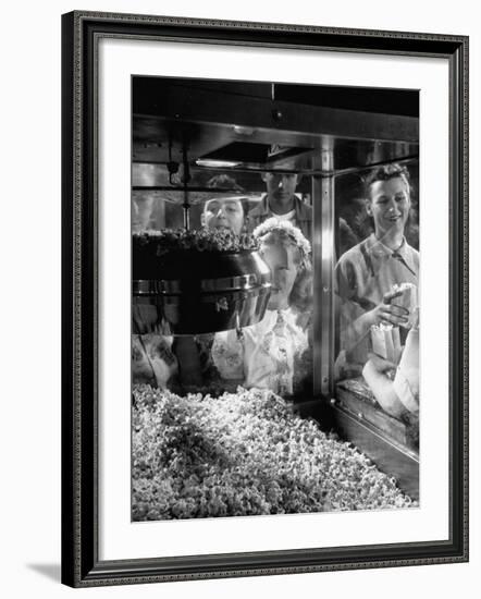 Children Watching a Popcorn Working-J^ R^ Eyerman-Framed Photographic Print