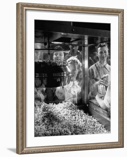 Children Watching a Popcorn Working-J^ R^ Eyerman-Framed Photographic Print