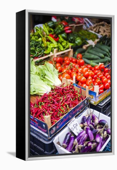 Chillies and Tomatoes for Sale at Capo Market-Matthew Williams-Ellis-Framed Premier Image Canvas