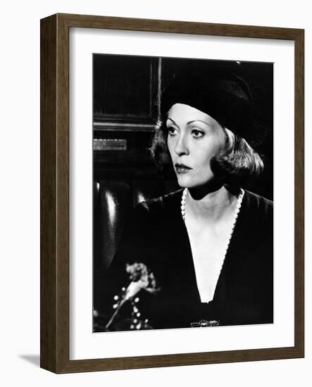 CHINATOXN, 1974 directed by ROMAN POLANSKI Faye Dunaway (b/w photo)-null-Framed Photo