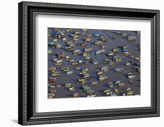 Chong Kneas Floating Village, Tonle Sap Lake, Near Siem Reap, Cambodia-David Wall-Framed Photographic Print