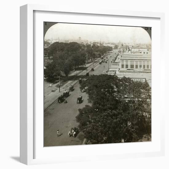 Chowringhee Road, Calcutta, India, C1900s-Underwood & Underwood-Framed Photographic Print