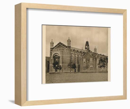 'Christ's Hospital', 1923-Unknown-Framed Photographic Print