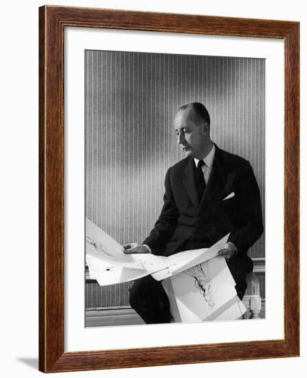 Christian Dior (1905-1957)-null-Framed Photographic Print