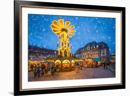 Christmas market on the marketplace in Heidelberg, Baden-Württemberg, Germany-Jan Christopher Becke-Framed Photographic Print