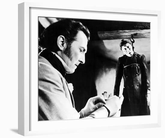 Christopher Lee, The Curse of Frankenstein (1957)-null-Framed Photo