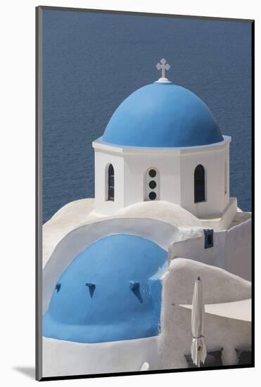 Church at Oia, Santorini, Cyclades, Greek Islands, Greece-Rolf Richardson-Mounted Photographic Print