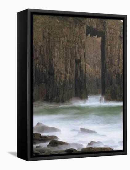 Church Doors Rock Formation in Skrinkle Haven Cove, Lydstep, Pembrokeshire, Wales, UK-Pearl Bucknall-Framed Premier Image Canvas