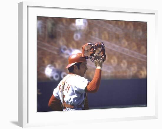 Cincinnati Redlegs' Catcher Johnny Bench Taking Off Face Mask-John Dominis-Framed Premium Photographic Print