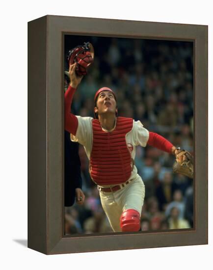 Cincinnati Reds Catcher Johnny Bench Catching Pop Fly During Game Against San Francisco Giants-John Dominis-Framed Premier Image Canvas