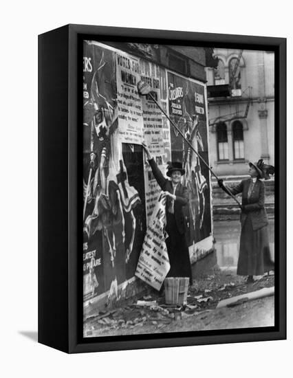 Cincinnati: Suffragettes-null-Framed Premier Image Canvas