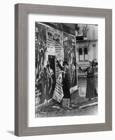 Cincinnati: Suffragettes-null-Framed Photographic Print