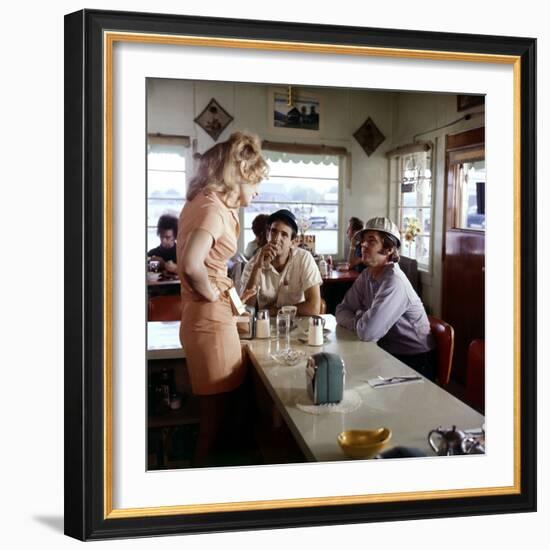 Cinq pieces faciles FIVE EASY PIECES by Bob Rafelson with Jack Nicholson and Karen Black, 1970 (pho-null-Framed Photo