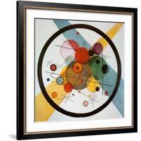 Circle in a Circle-Wassily Kandinsky-Framed Art Print