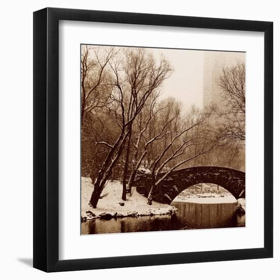 City Silhouette-Sasha Gleyzer-Framed Art Print