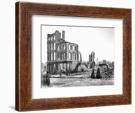 Civil War: Fall Of Richmond-null-Framed Giclee Print