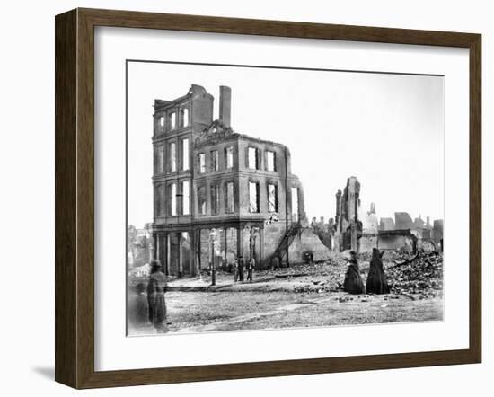 Civil War: Fall Of Richmond-null-Framed Giclee Print