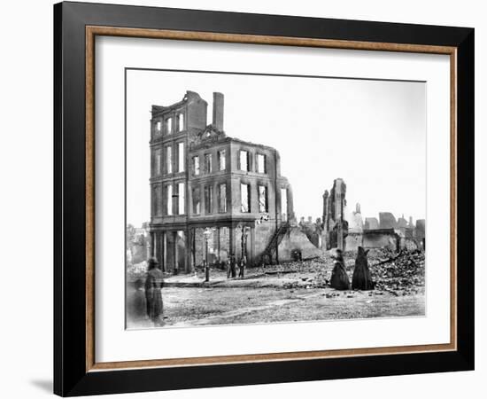 Civil War: Fall Of Richmond-null-Framed Giclee Print