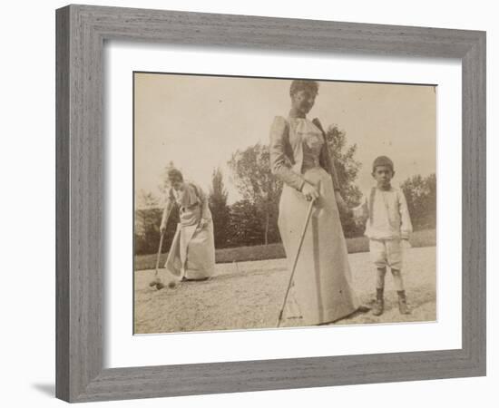 Claire Salles, Robert Salles et une femme posant un croquet-Alexandre-Gustave Eiffel-Framed Giclee Print