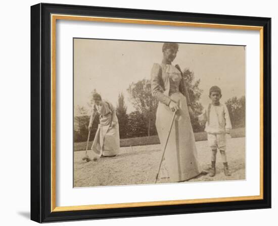 Claire Salles, Robert Salles et une femme posant un croquet-Alexandre-Gustave Eiffel-Framed Giclee Print