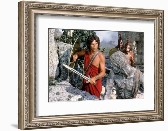 CLASH OF THE TITANS, 1981 directed by DESMOND DAVIS Harry Hamlin (photo)-null-Framed Photo