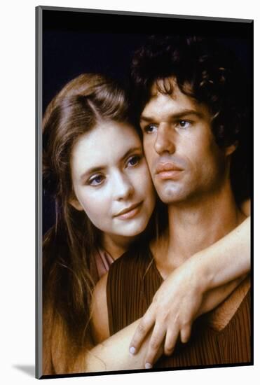 CLASH OF THE TITANS, 1981 directed by DESMOND DAVIS Judi Bowker (Andromeda) and Harry Hamlin (Perse-null-Mounted Photo