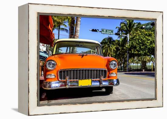 Classic American Car on South Beach, Miami.-vent du sud-Framed Premier Image Canvas