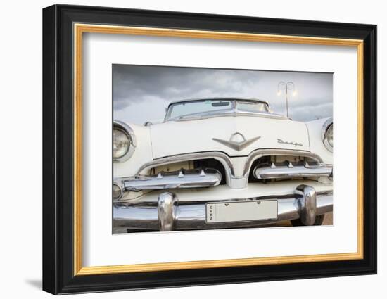 Classic Cuba-Laura Denardo-Framed Photographic Print