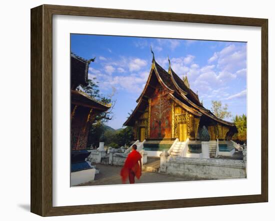 Classic Lao Temple Architecture, Wat Xieng Thong, Luang Prabang, Laos-Gavin Hellier-Framed Photographic Print