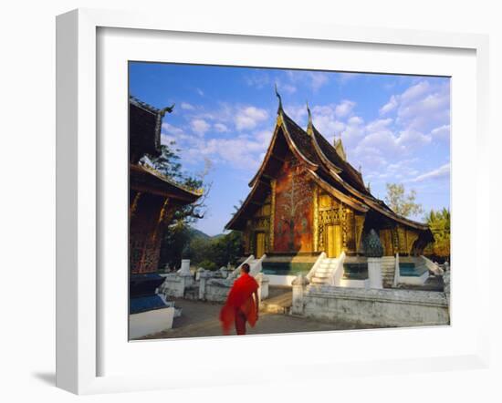 Classic Lao Temple Architecture, Wat Xieng Thong, Luang Prabang, Laos-Gavin Hellier-Framed Photographic Print