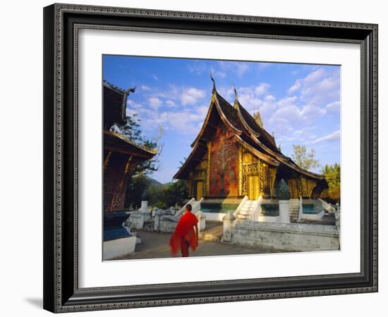 Classic Lao Temple Architecture, Wat Xieng Thong, Luang Prabang, Laos-Gavin Hellier-Framed Photographic Print