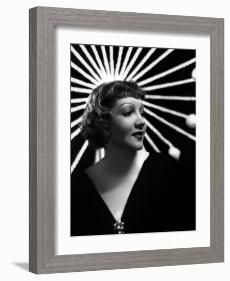 Claudette Colbert en, 1934 (b/w photo)-null-Framed Photo