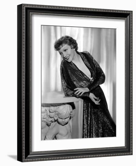 Claudette Colbert en, 1935 (b/w photo)-null-Framed Photo