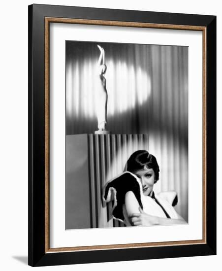 Claudette Colbert-null-Framed Photographic Print