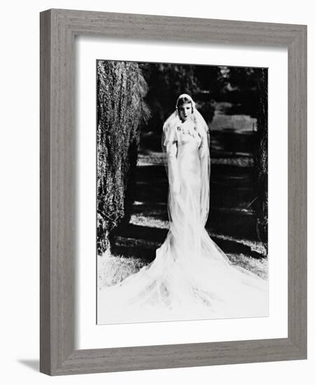 Claudette Colbert-null-Framed Photographic Print