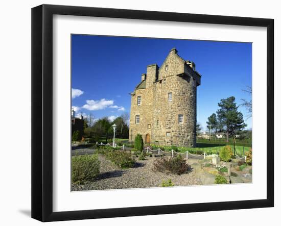 Claypotts Castle, Broughty Ferry, Near Dundee, Highlands, Scotland, United Kingdom, Europe-Kathy Collins-Framed Photographic Print