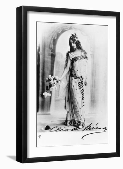 Cleo De Merode, C.1890s-null-Framed Photographic Print