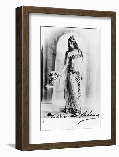 Cleo De Merode, C.1890s-null-Framed Photographic Print