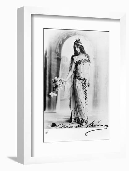 Cleo De Merode, C.1890s-null-Framed Photographic Print