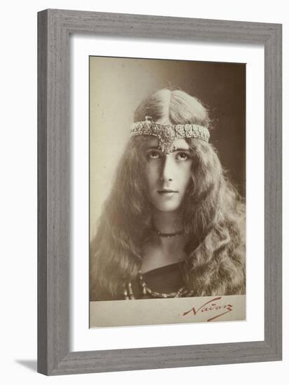 Cléo de Mérode, cheveux dénoués et diadème-Paul Nadar-Framed Giclee Print