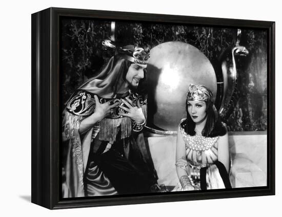 CLEOPATRA, 1934 directed by CECIL BeMILLE Claudette Colbert (b/w photo)-null-Framed Stretched Canvas