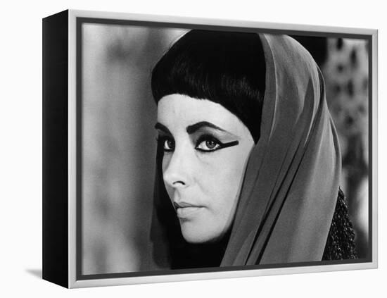 CLEOPATRA, 1963 directed by JOSEPH L. MANKIEWICZ Elizabeth Taylor (b/w photo)-null-Framed Stretched Canvas