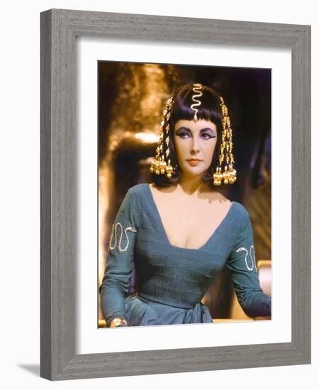 Cleopatra by Joseph L. Mankiewicz with Elizabeth Taylor, 1963-null-Framed Photo