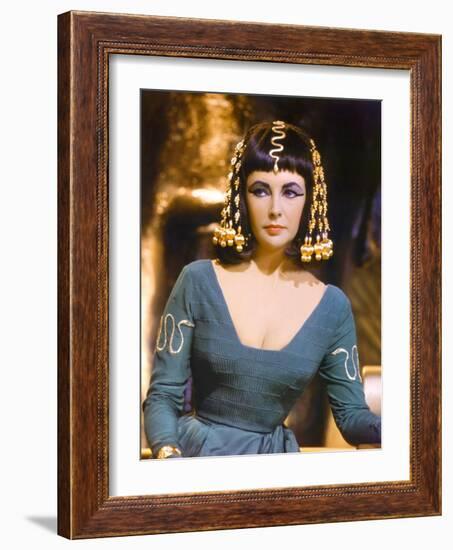 Cleopatra by Joseph L. Mankiewicz with Elizabeth Taylor, 1963-null-Framed Photo