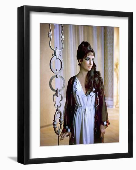 Cleopatra, Elizabeth Taylor, 1963-null-Framed Photo