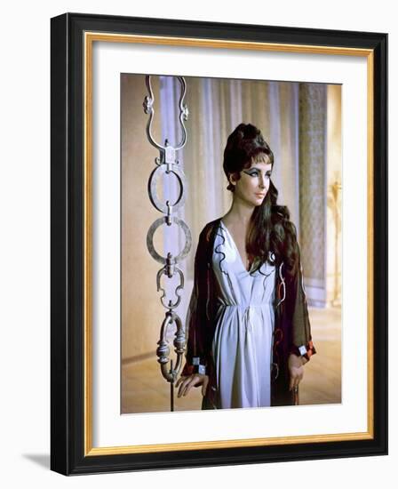 Cleopatra, Elizabeth Taylor, 1963-null-Framed Photo